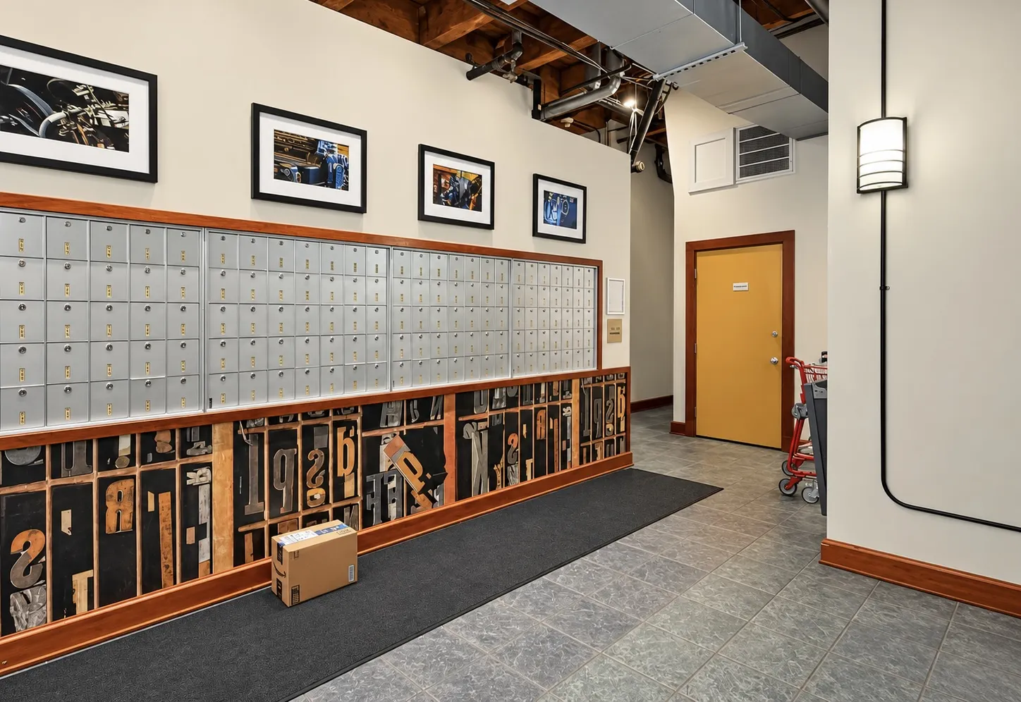 732 S Financial Place IL #407