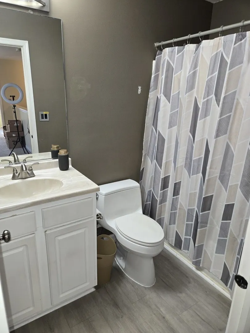 3242 Kenilworth Lane IL