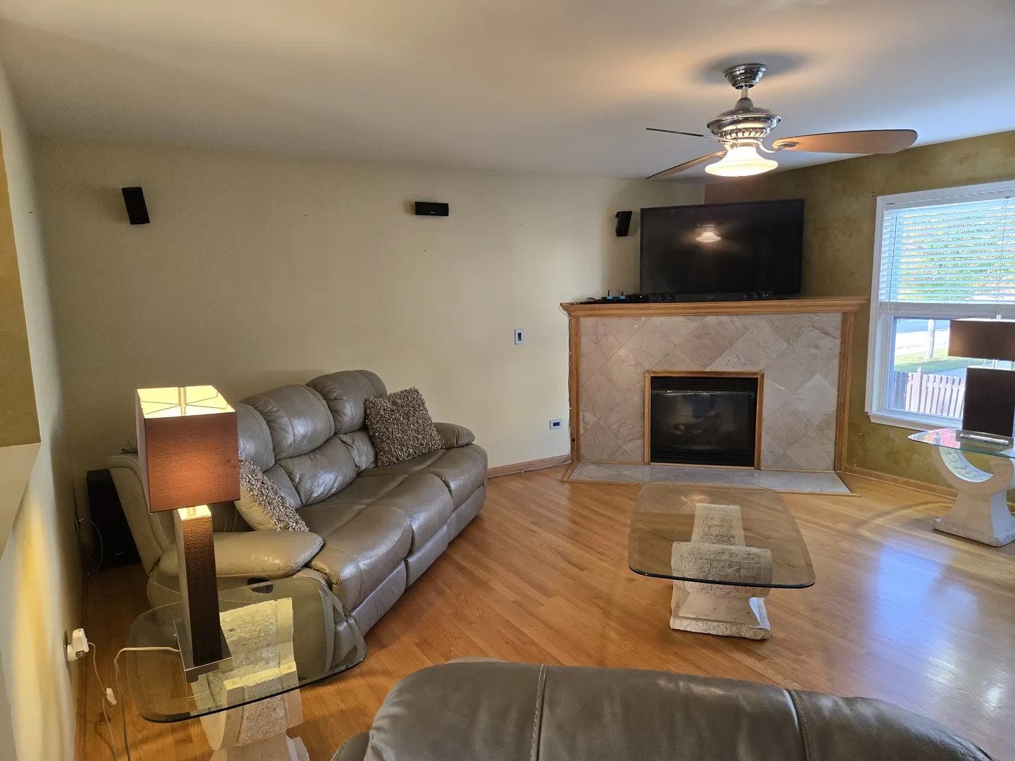 3242 Kenilworth Lane IL