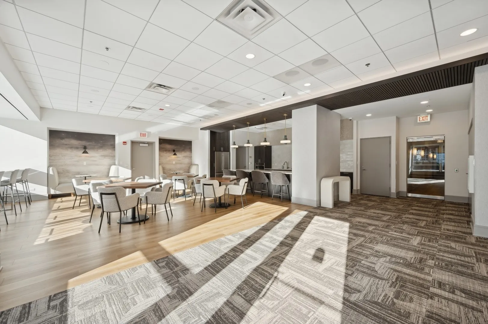 512 N McCLURG Court IL #3307