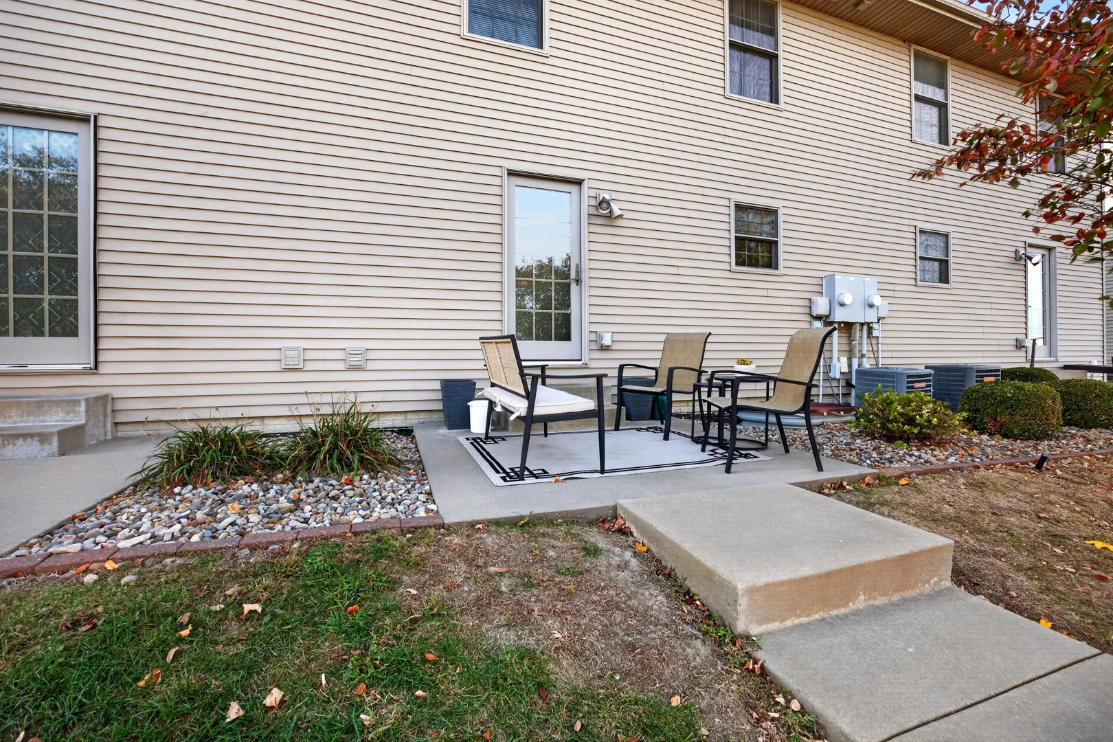 1920 Glenbridge Road IL