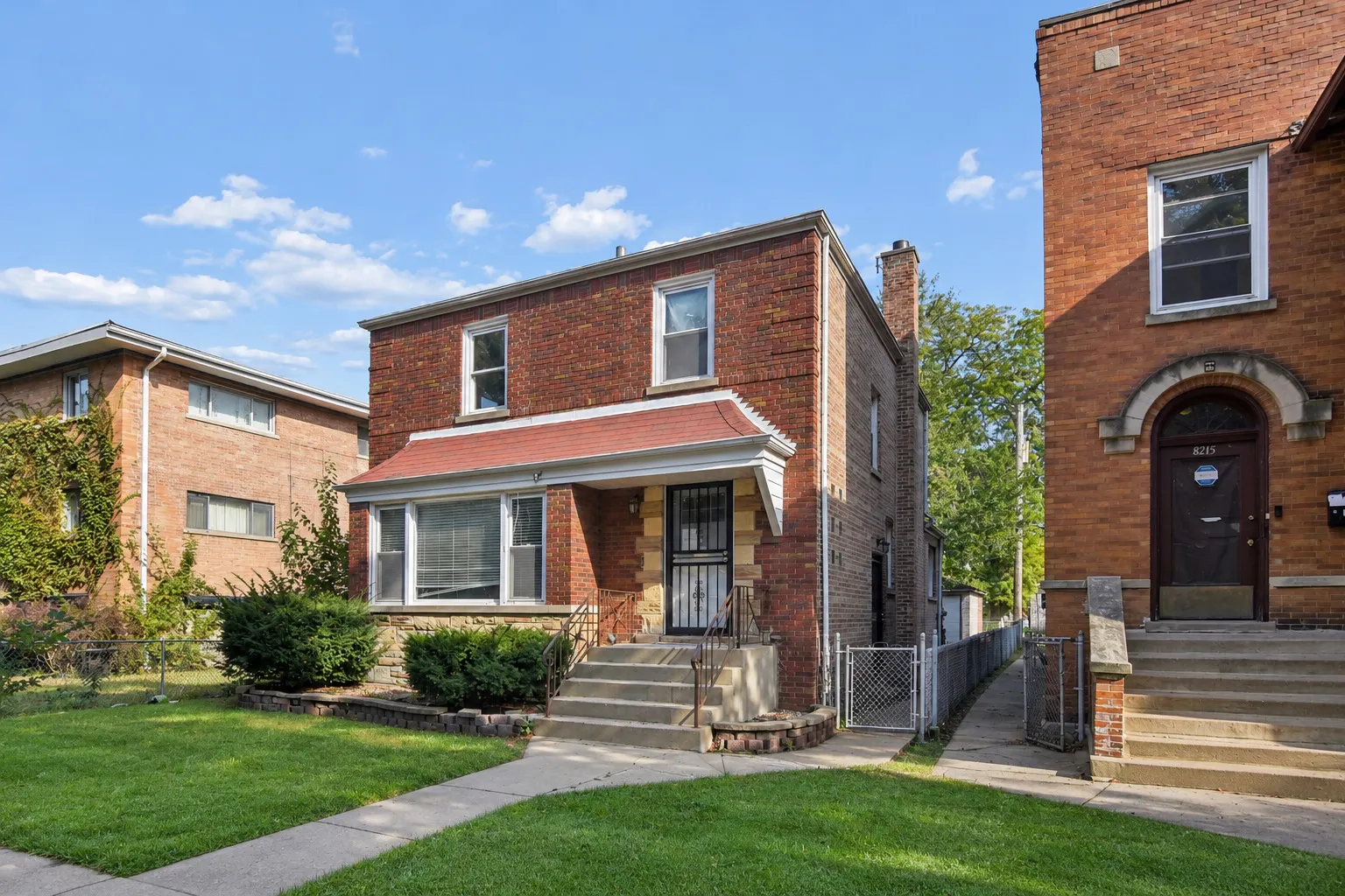 8211 S Eberhart Avenue IL