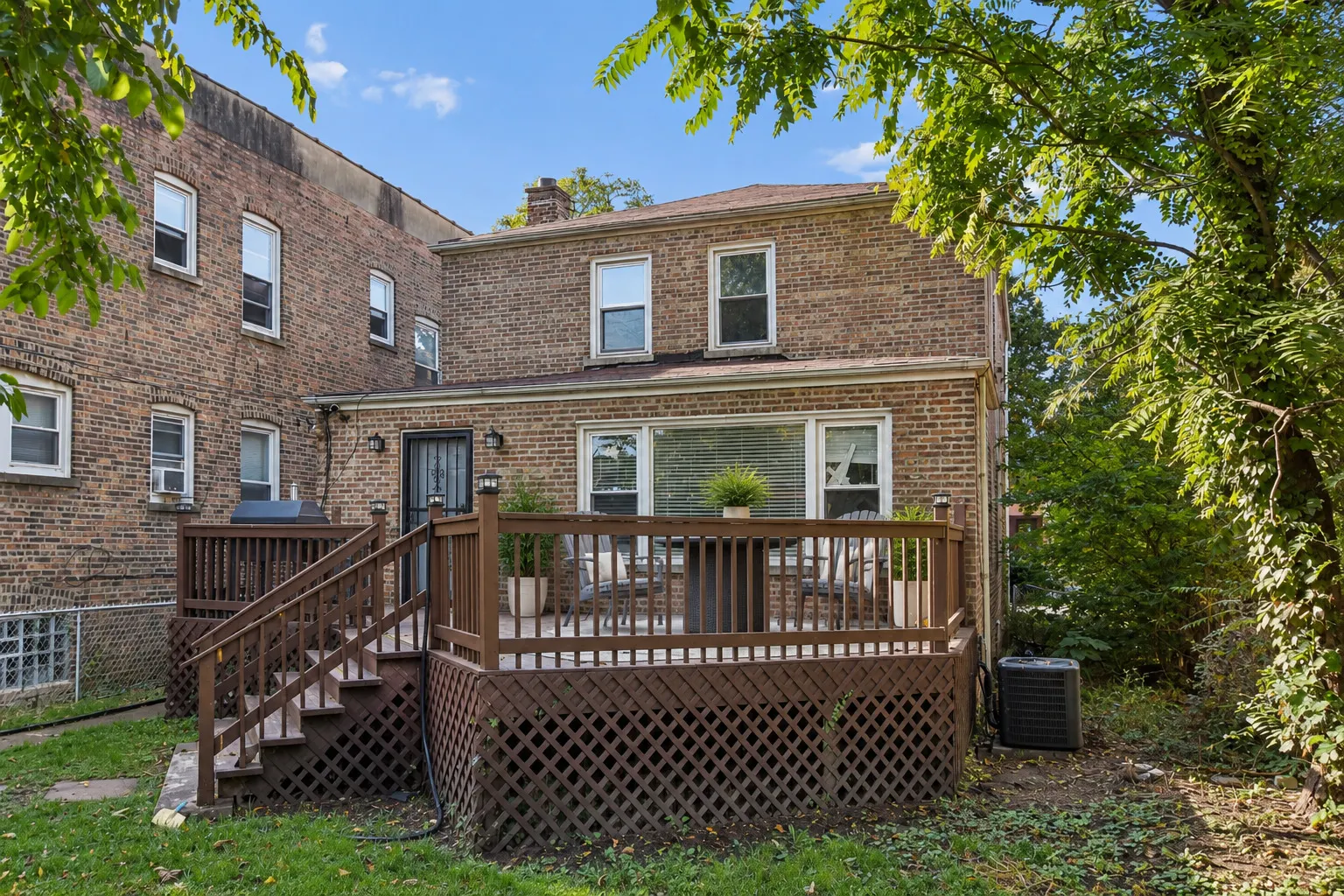 8211 S Eberhart Avenue IL