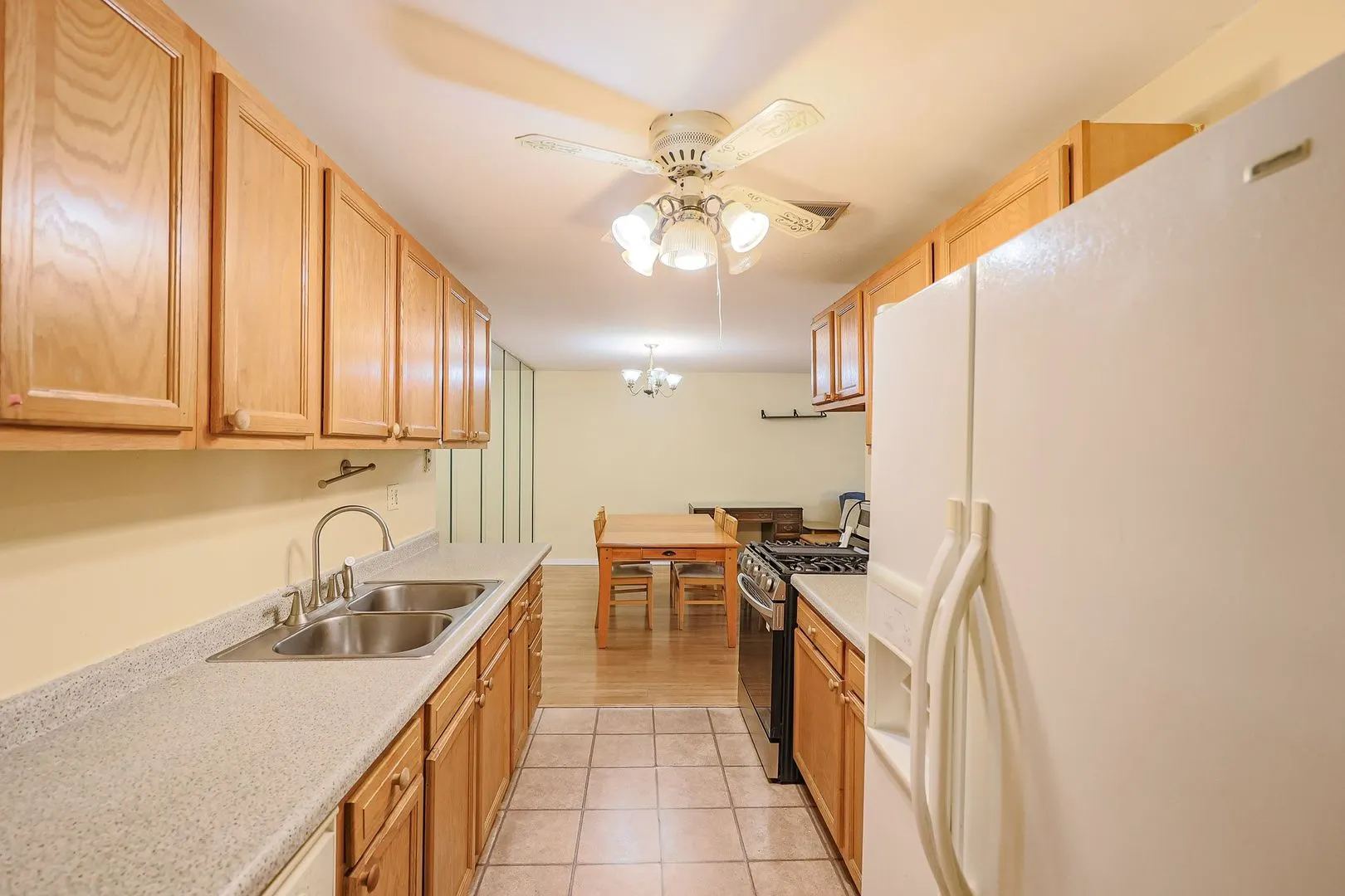 8970 N Parkside Avenue IL #106