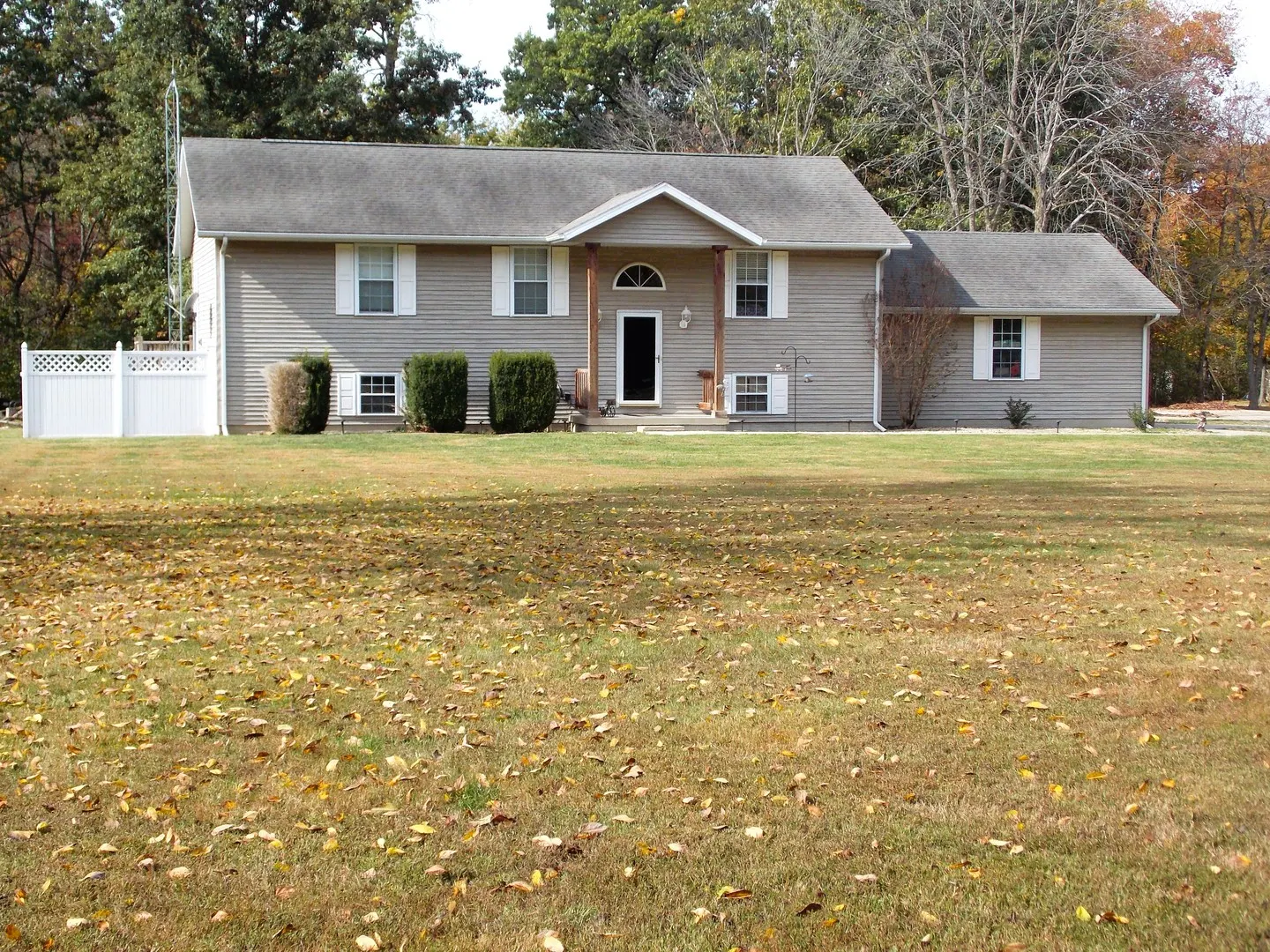 658 Deerfield Road IL