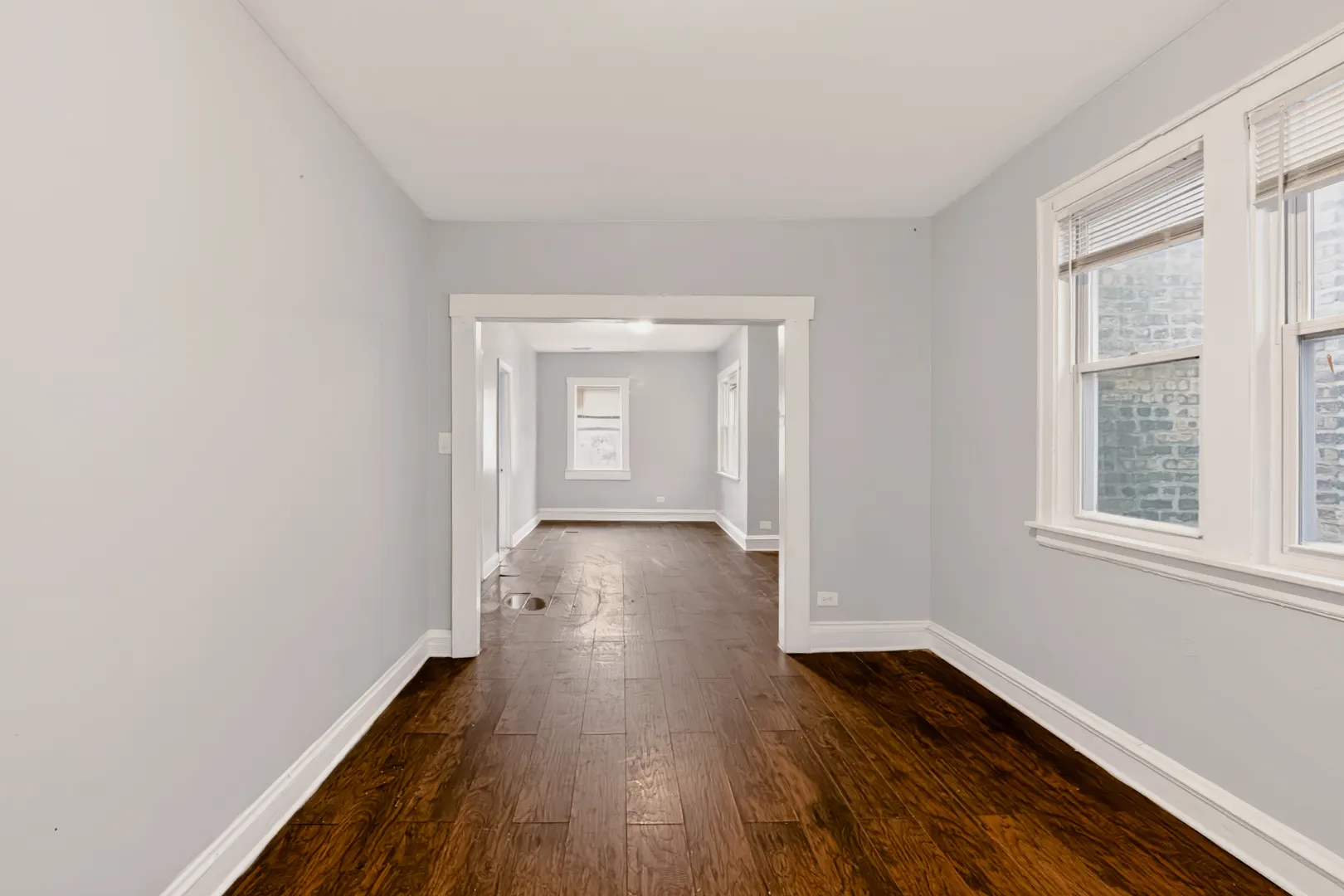 1044 W Marquette Road IL