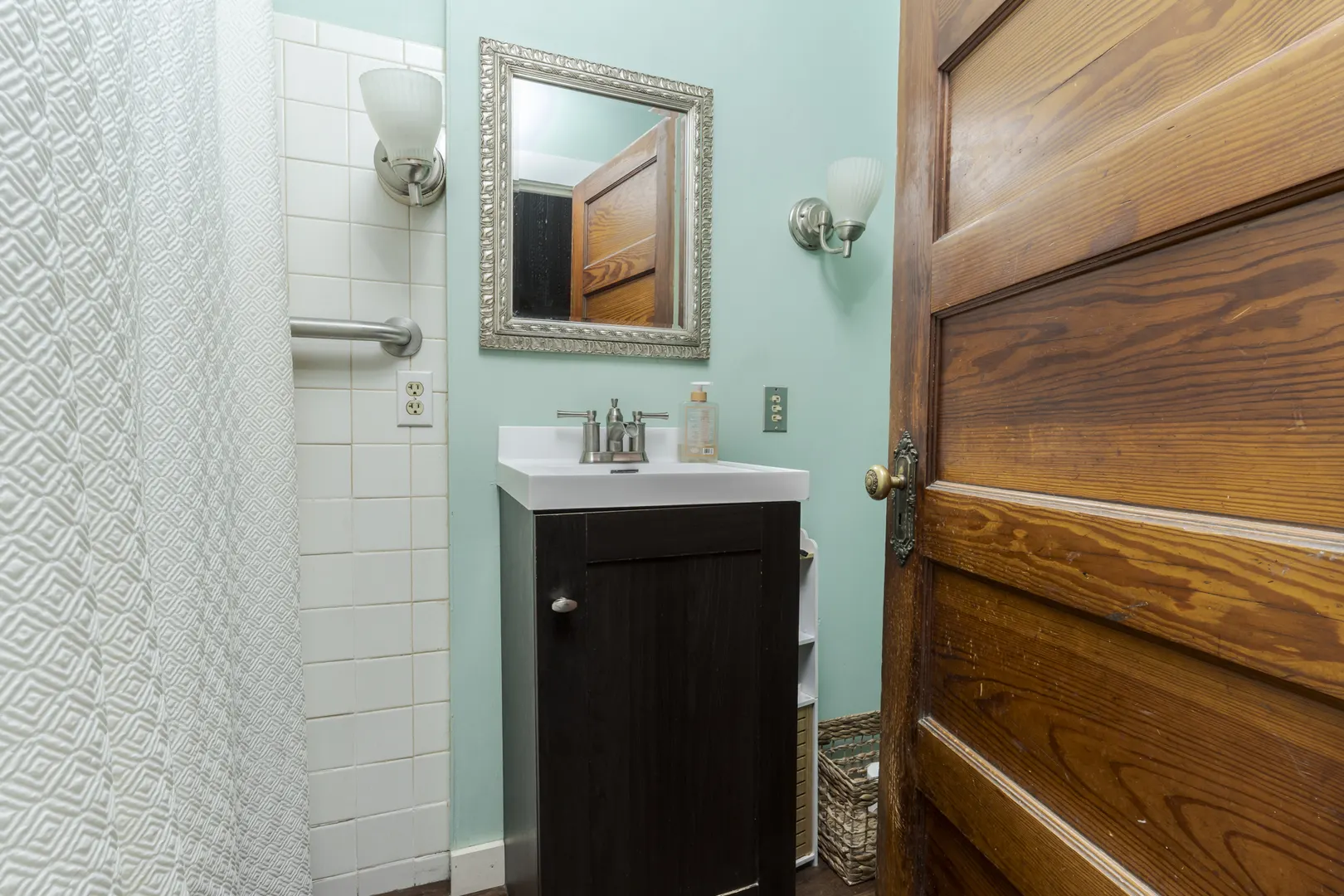 424 Mcclellan Street IL