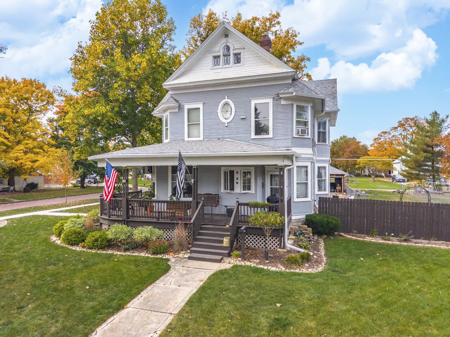 424 Mcclellan Street IL