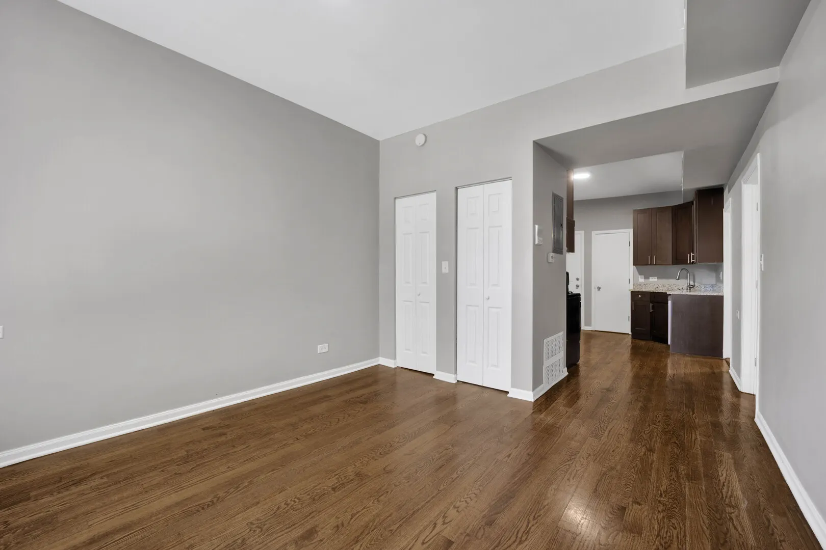 3340 S Carpenter Street IL #1F