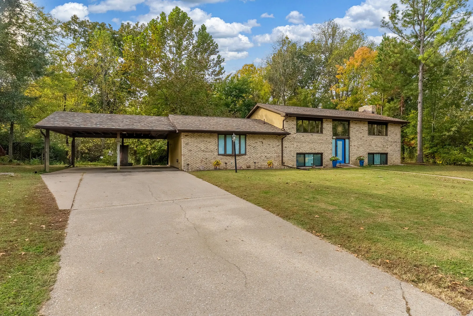47 Spring Arbor Drive IL