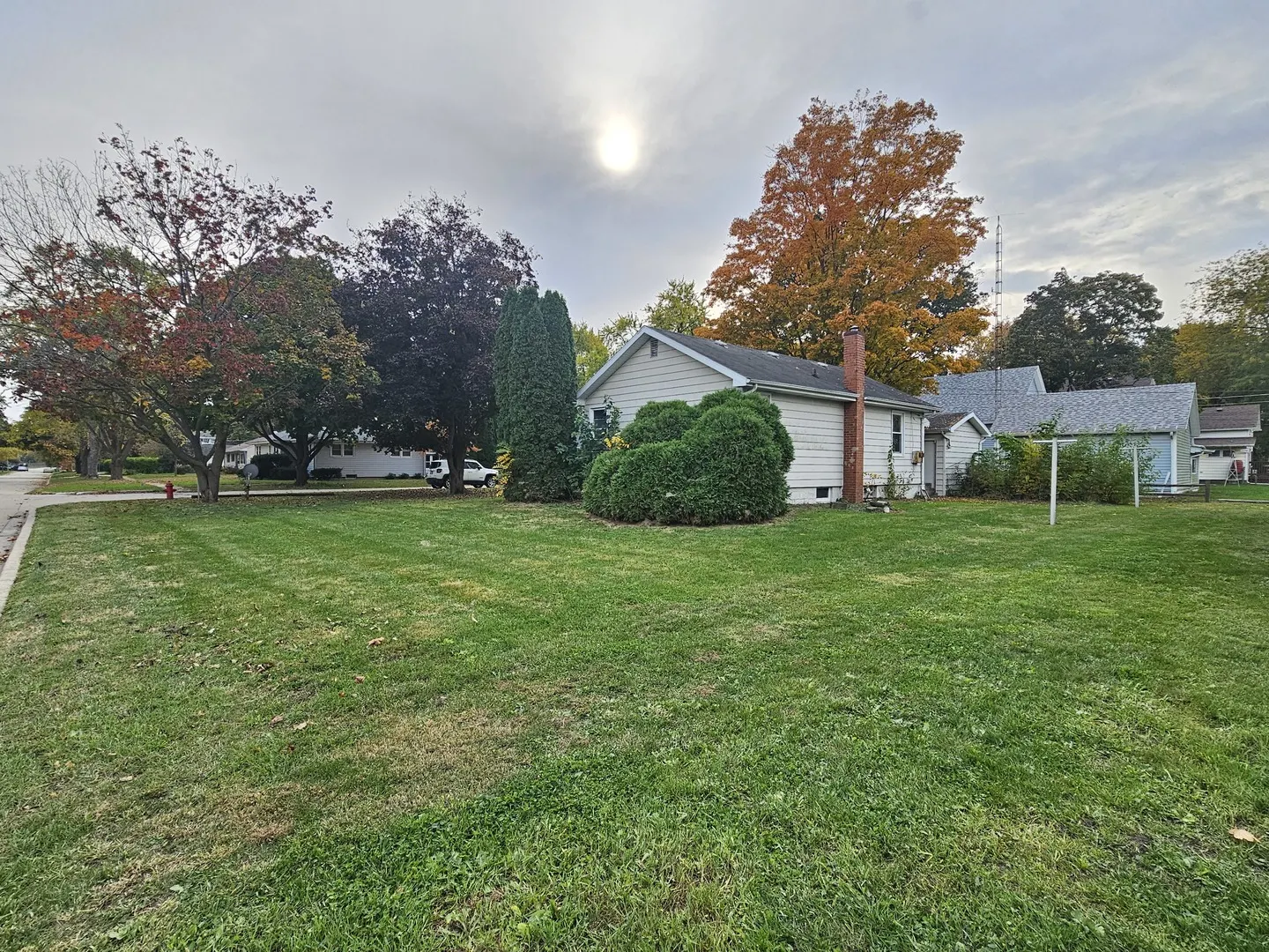 222 Renfrew Avenue IL