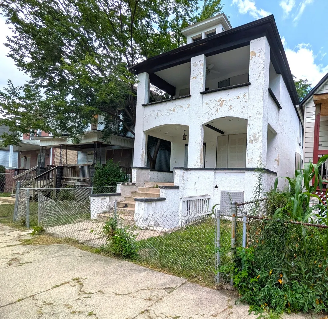 18 W 114th Street IL