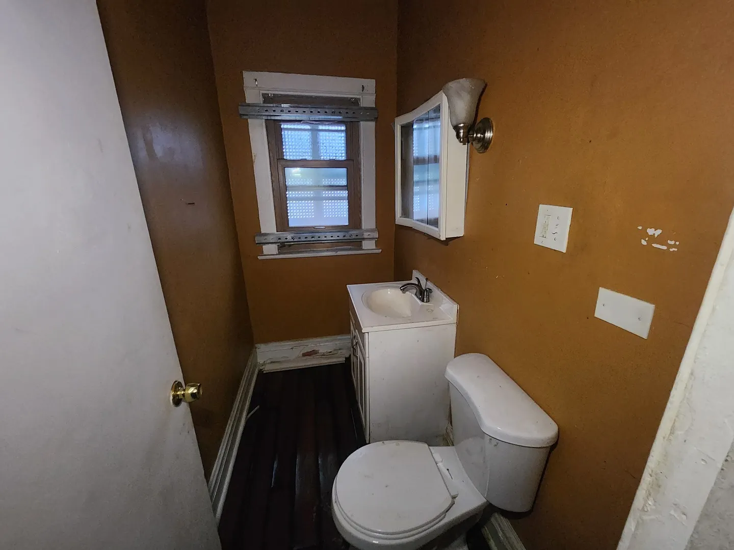18 W 114th Street IL