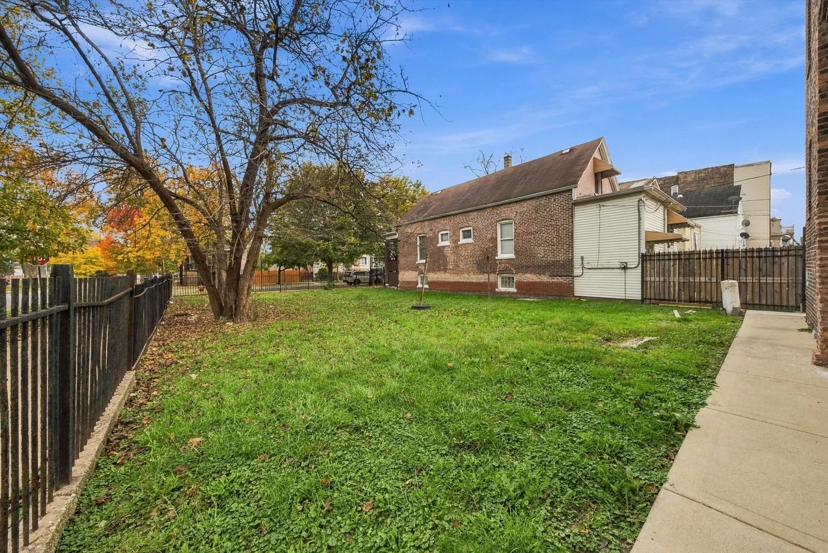 1843 W 54th Street IL #3W