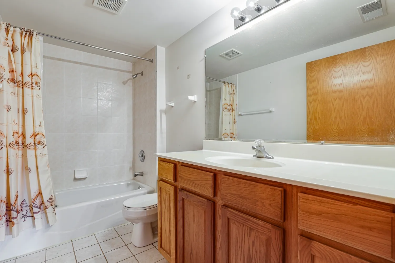 13097 Laurel Glen Court IL #201