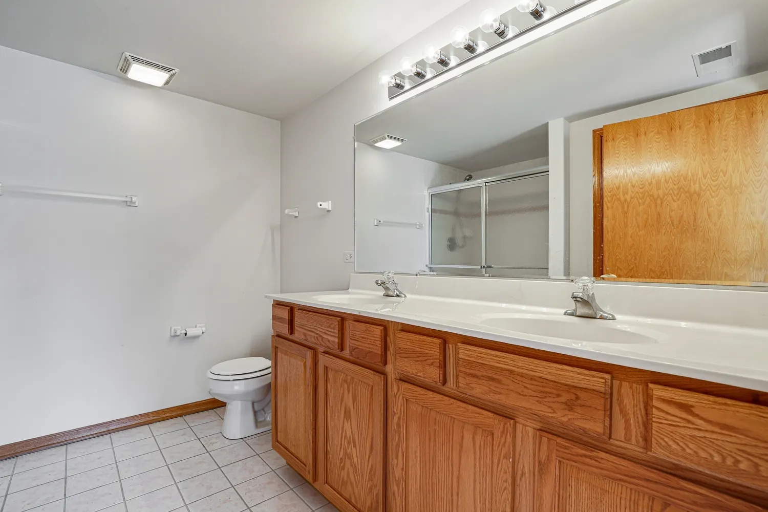 13097 Laurel Glen Court IL #201