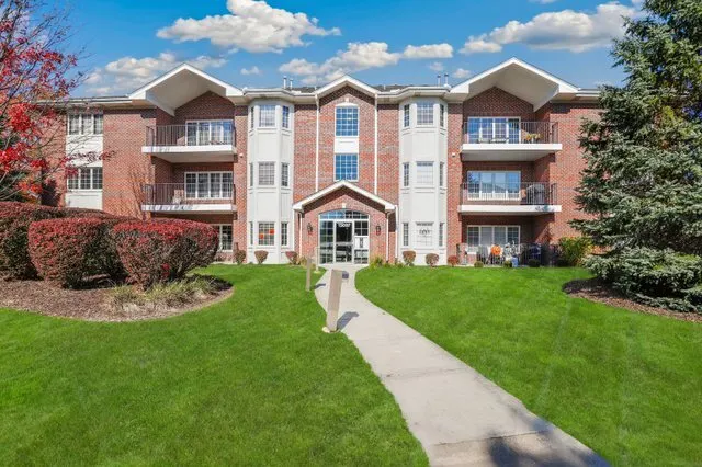 13097 Laurel Glen Court IL #201