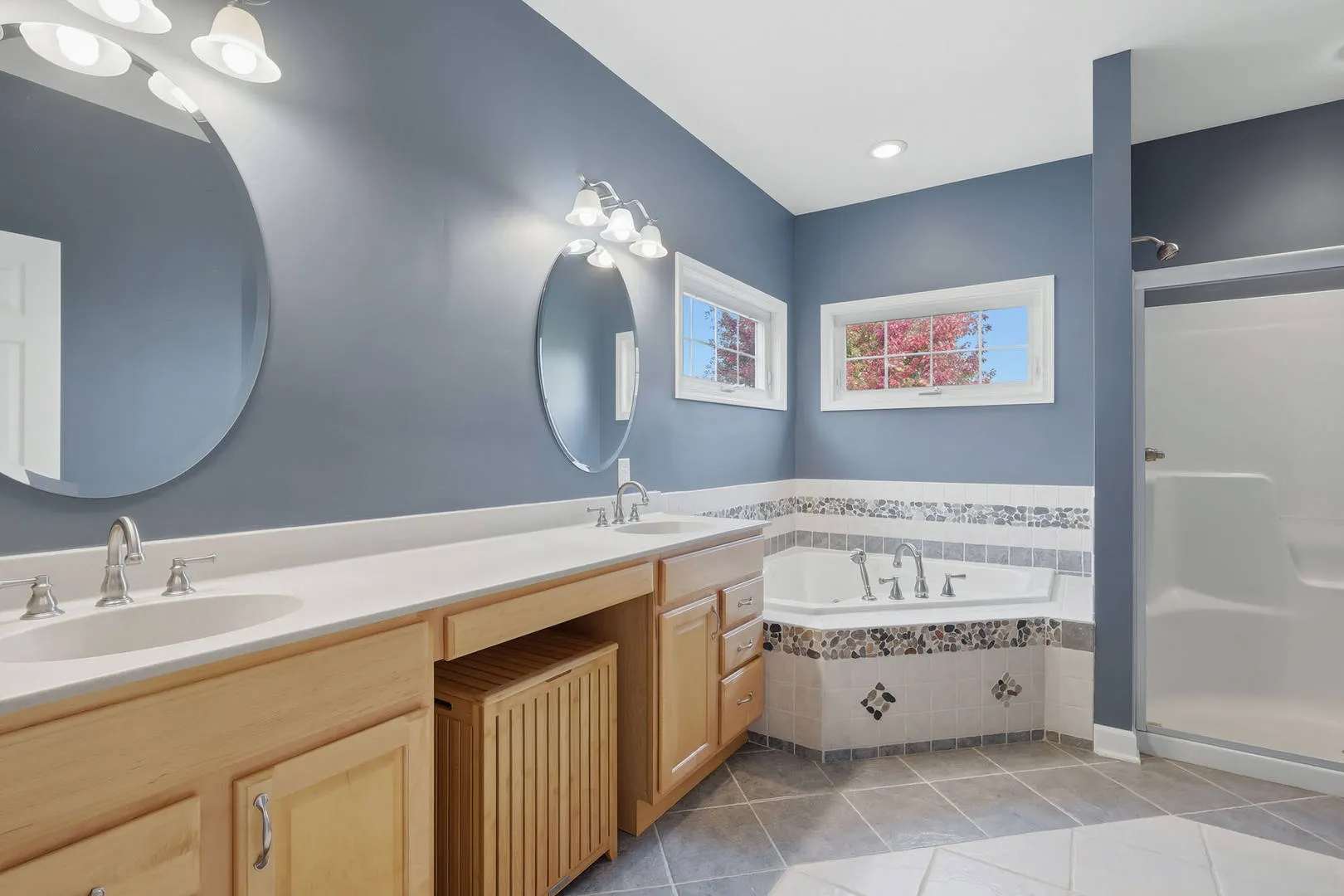 311 W 6th Avenue Court IL