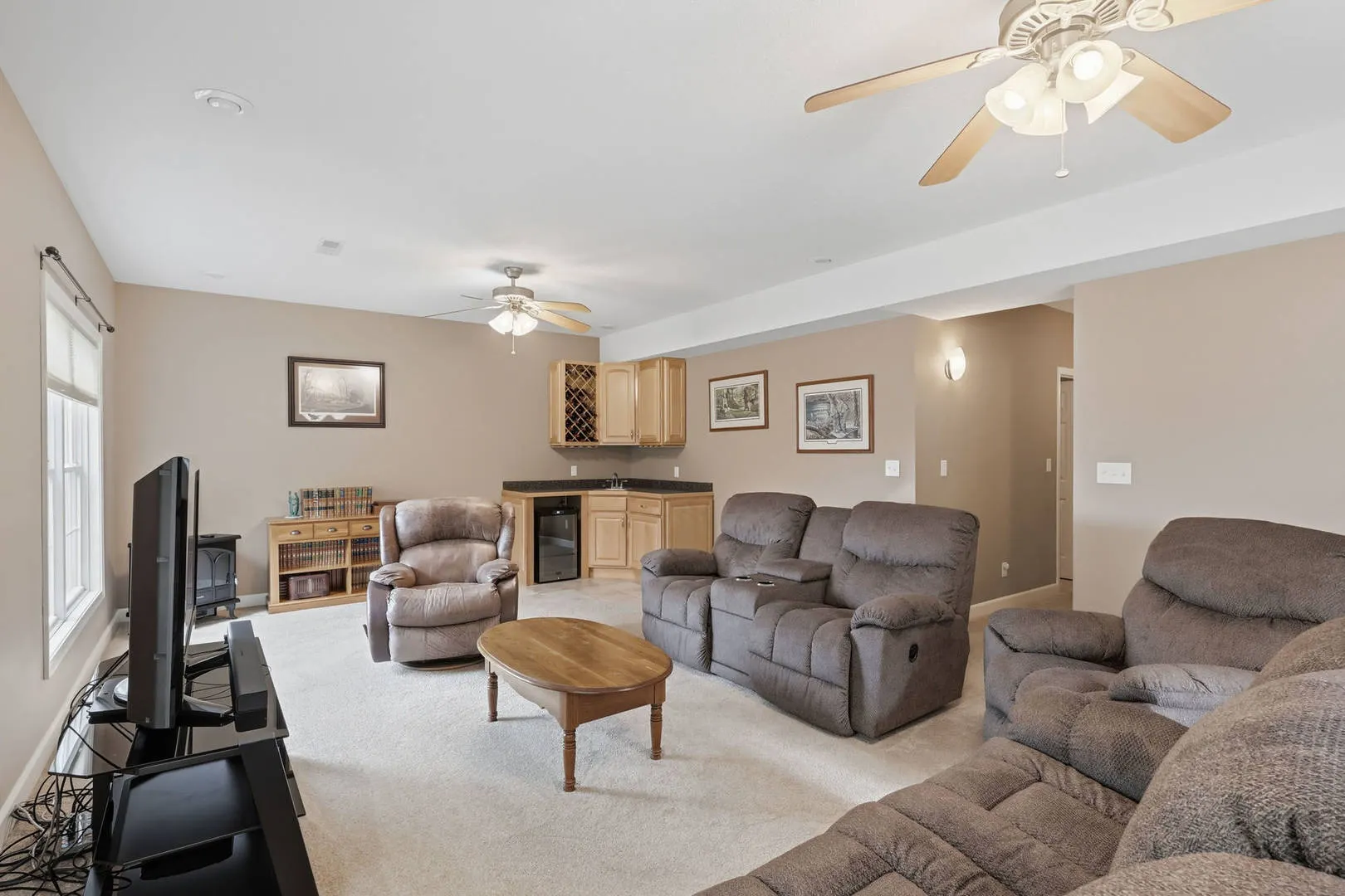 311 W 6th Avenue Court IL