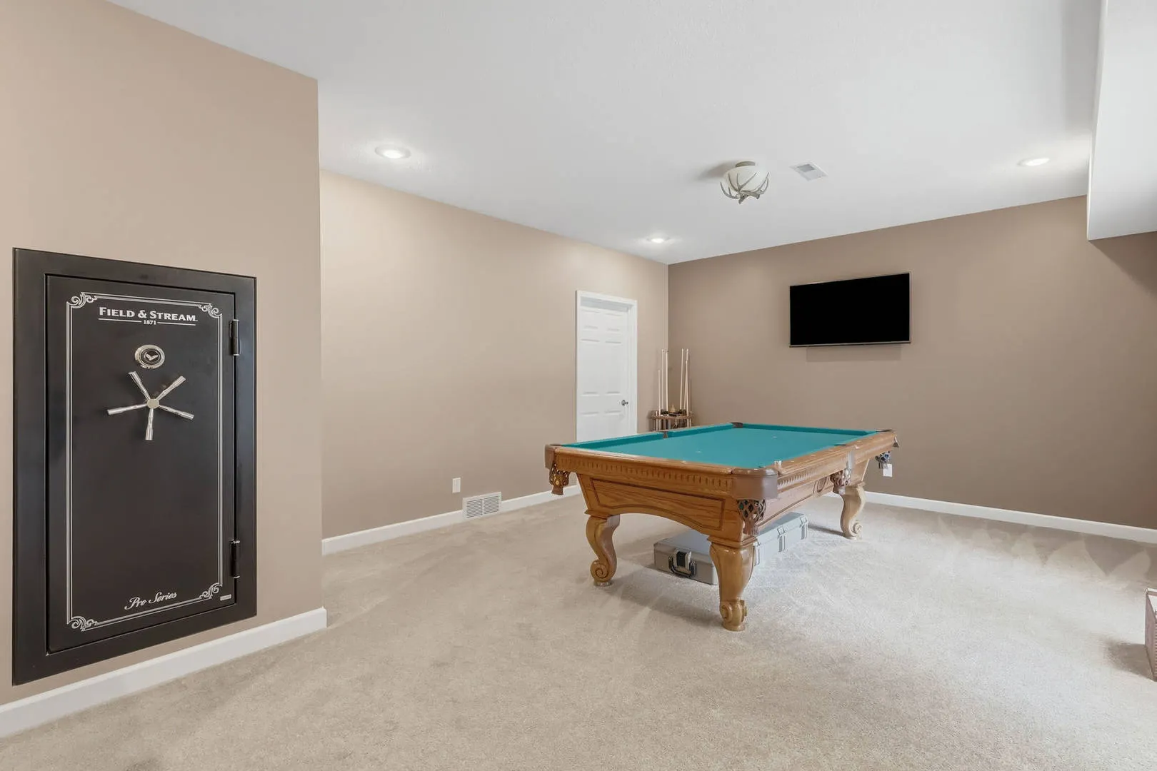 311 W 6th Avenue Court IL