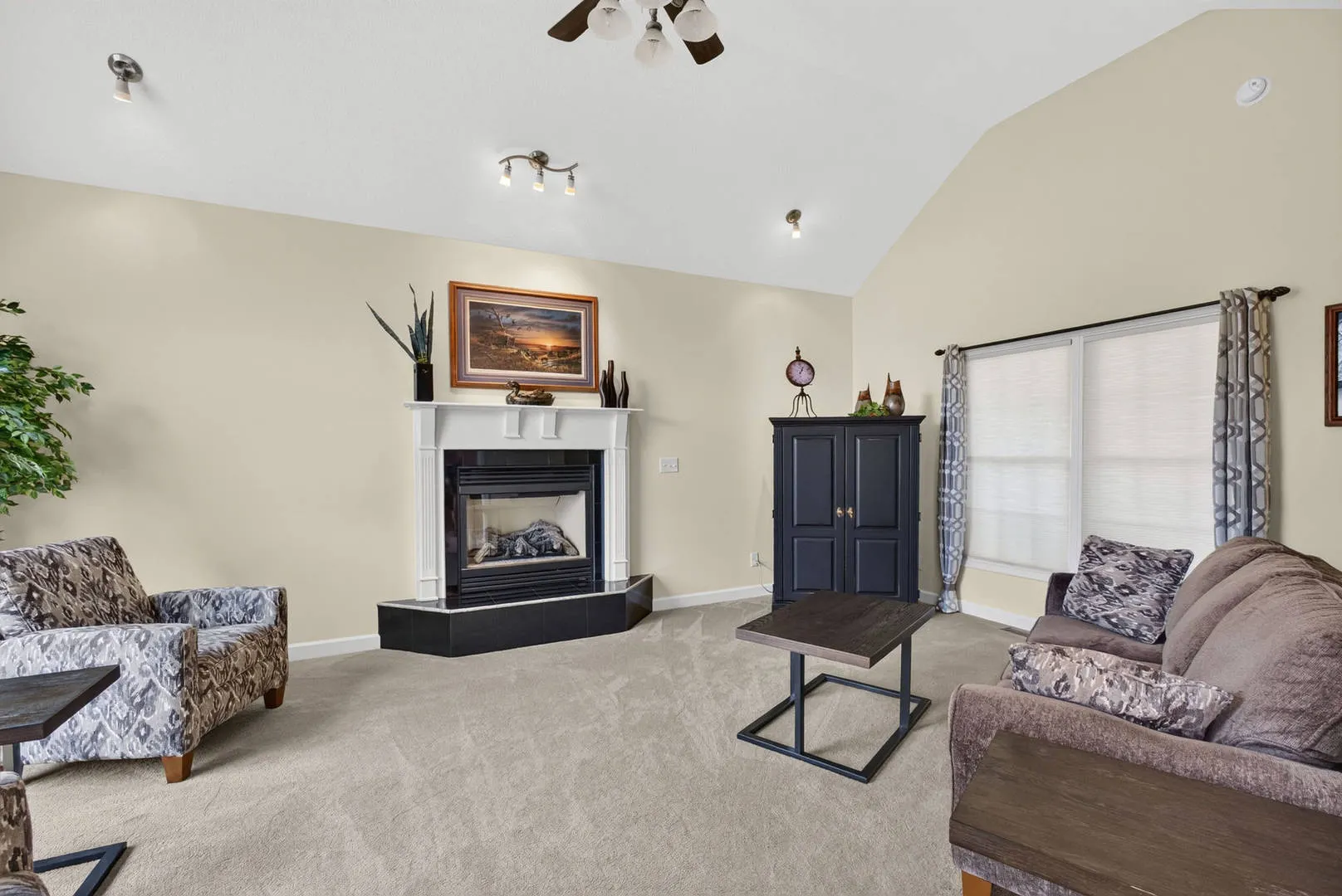 311 W 6th Avenue Court IL
