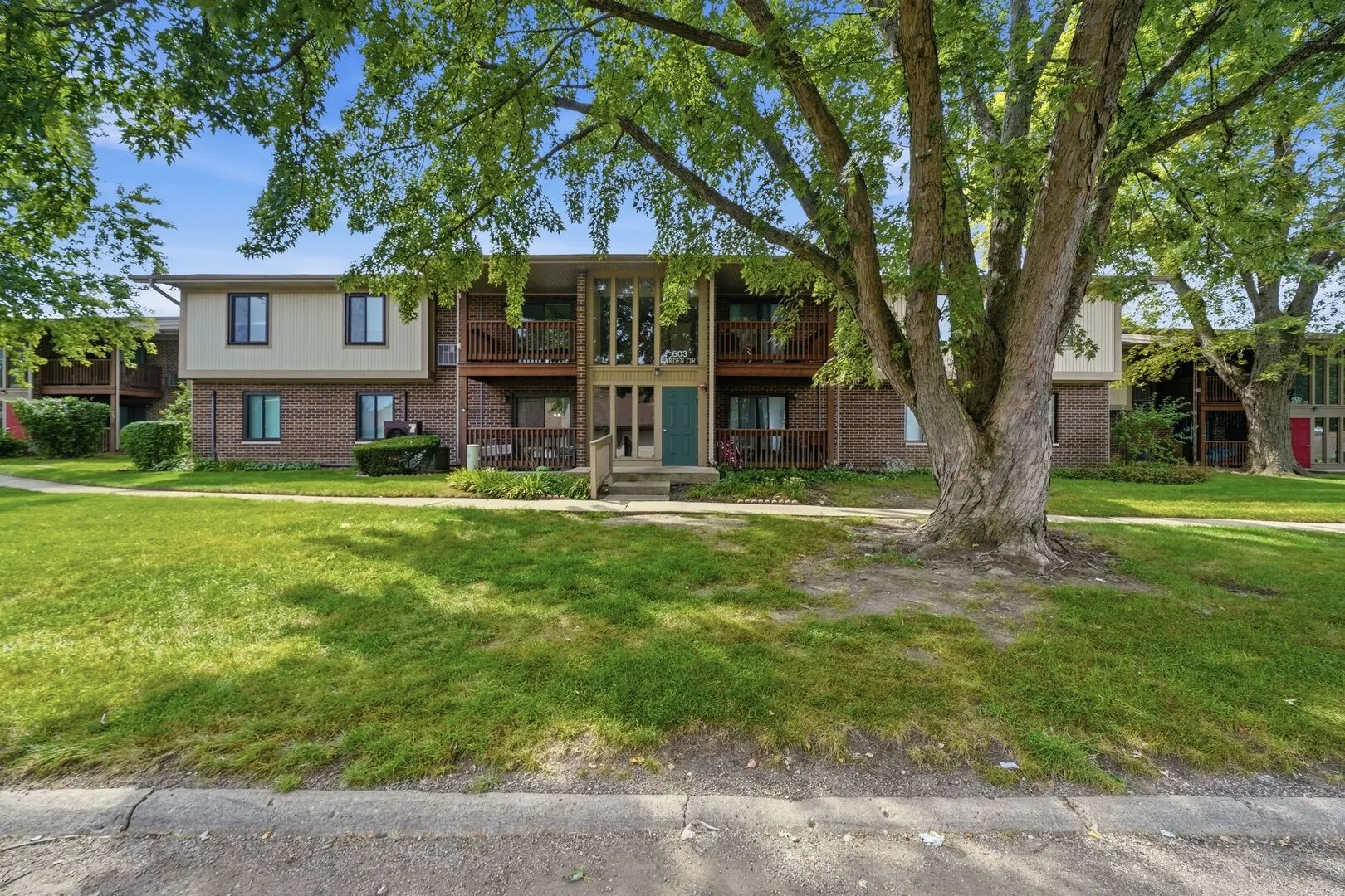 603 Garden Circle IL #1