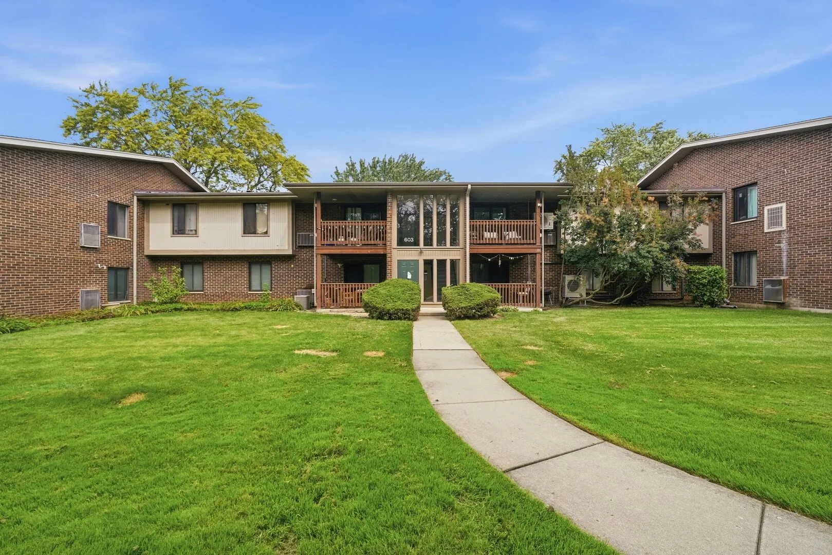 603 Garden Circle IL #1