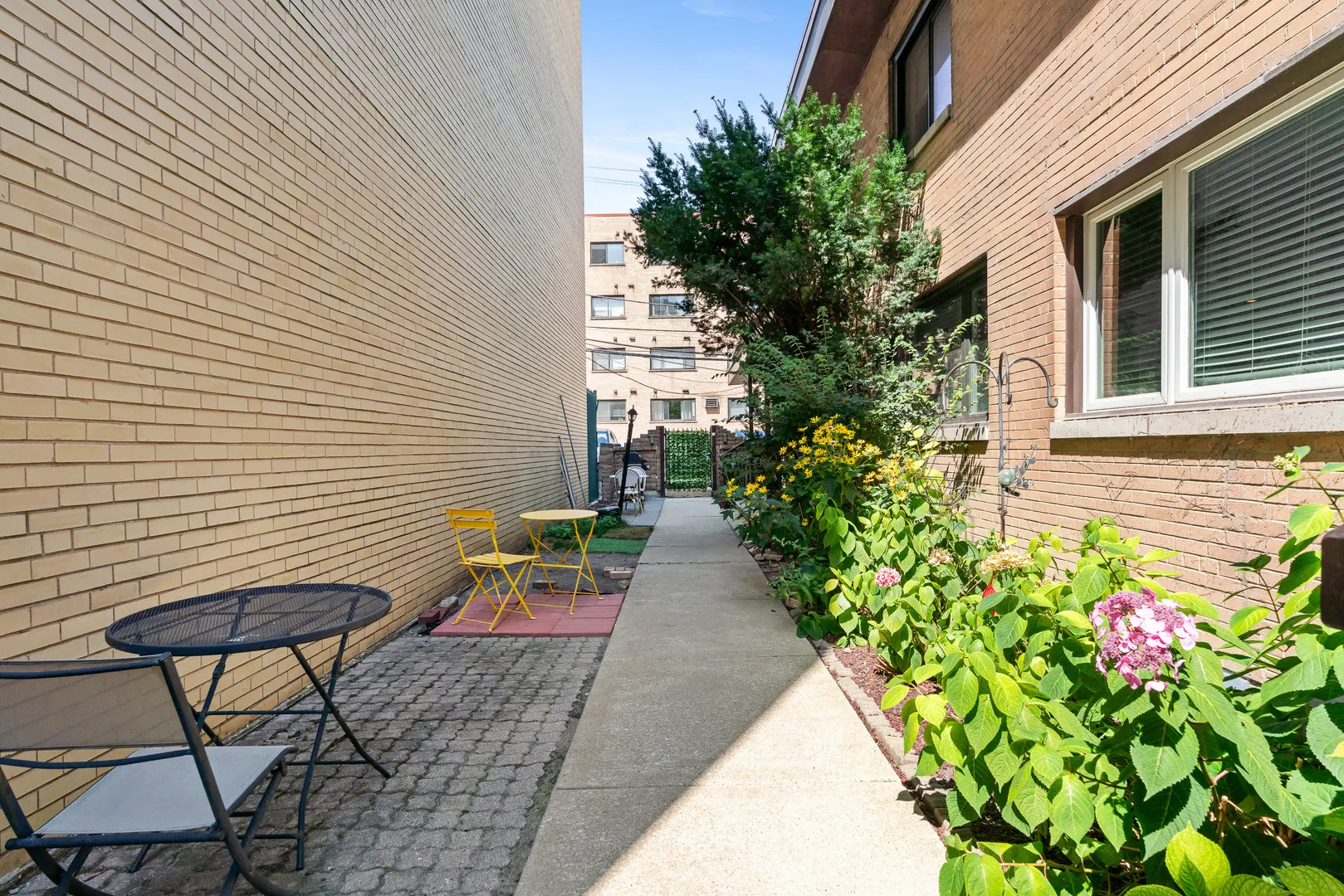 428 W Wellington Avenue IL #B