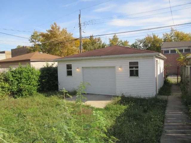 1453 N Long Avenue IL