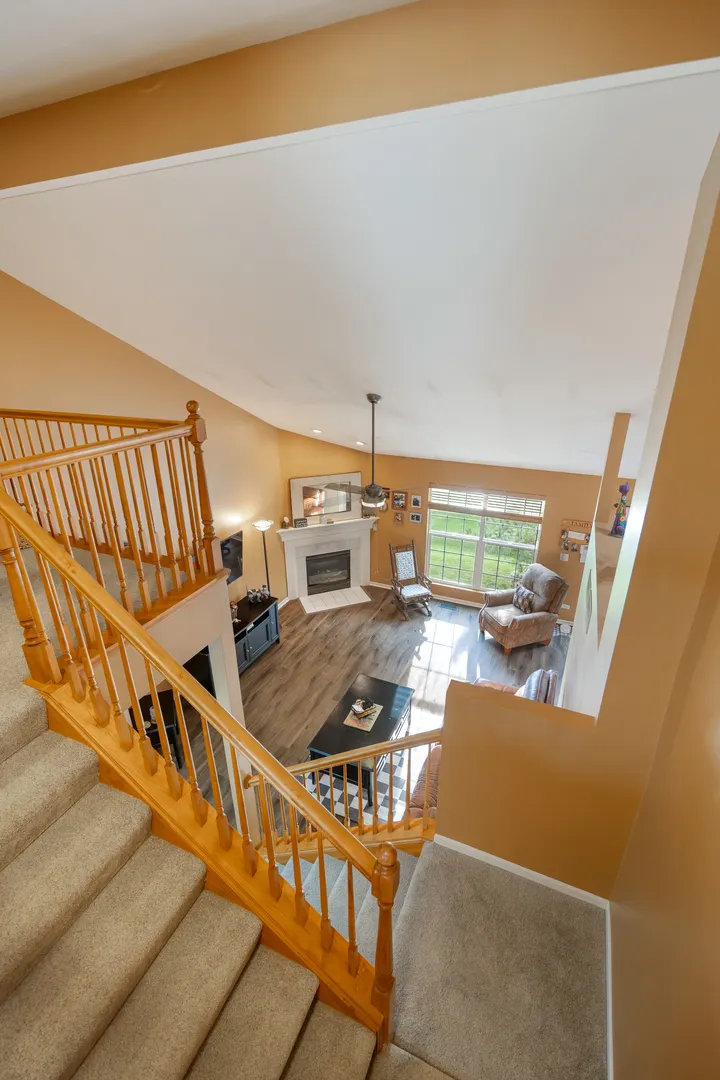 11143 DOUGLAS Avenue IL