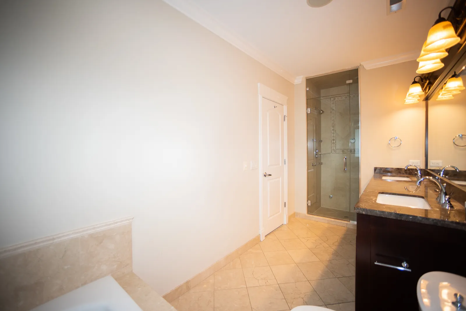 2904 W BELMONT Avenue IL #404