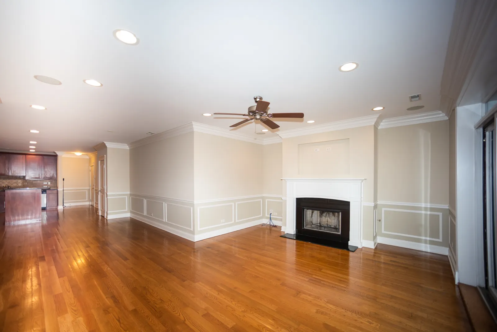 2904 W BELMONT Avenue IL #404