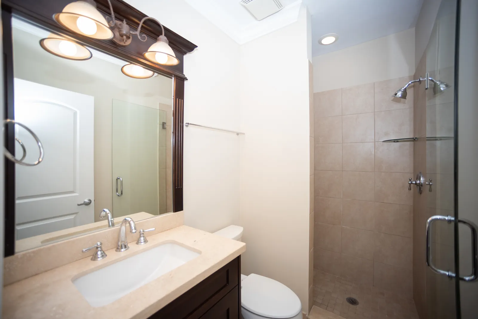 2904 W BELMONT Avenue IL #404