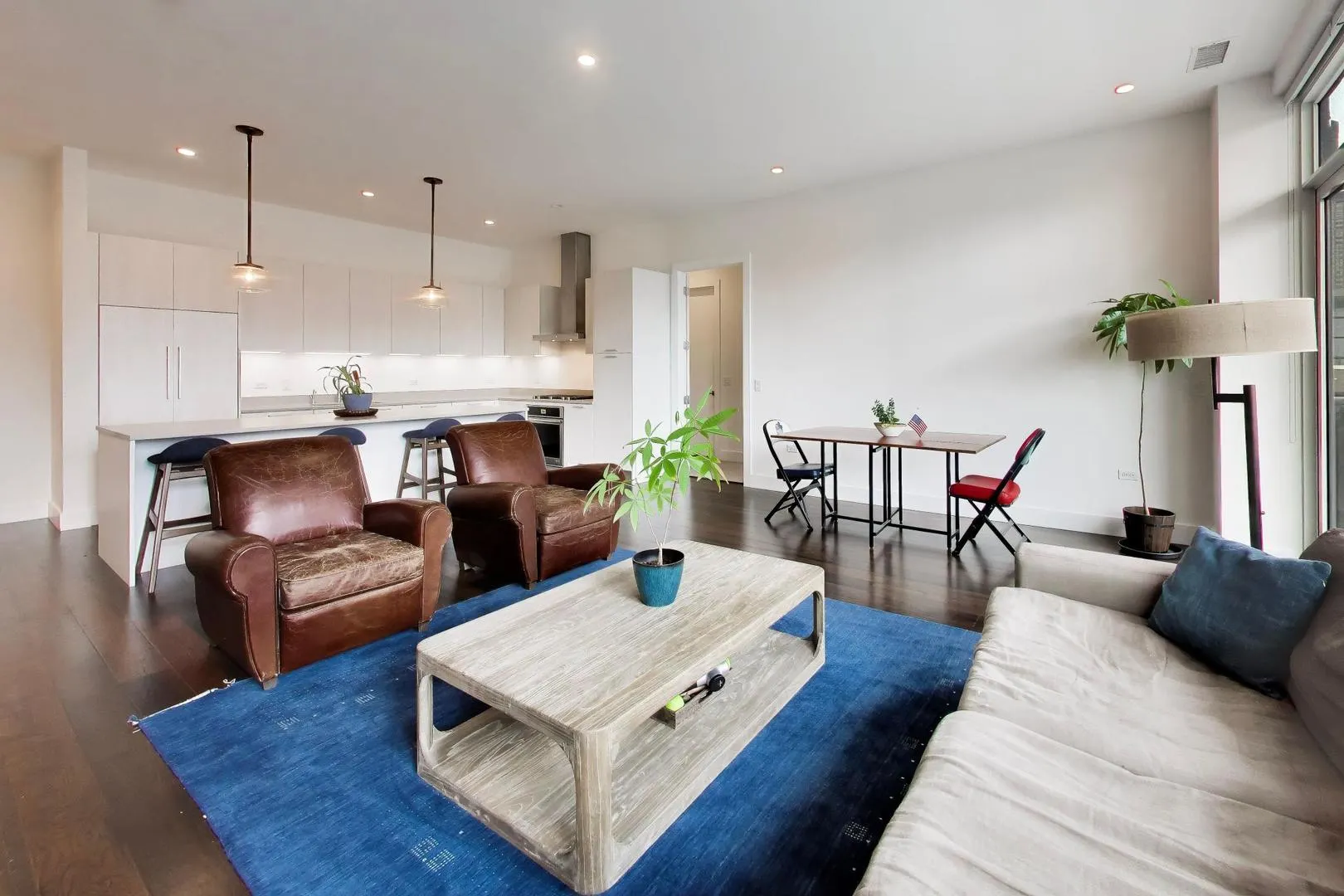 367 W Locust Street IL #305