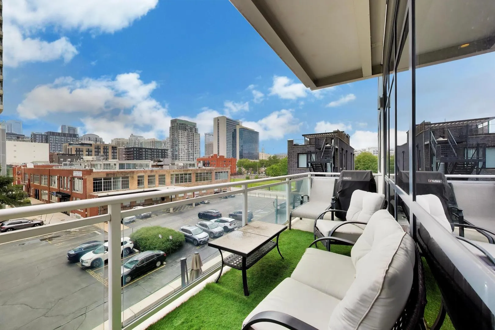 367 W Locust Street IL #305