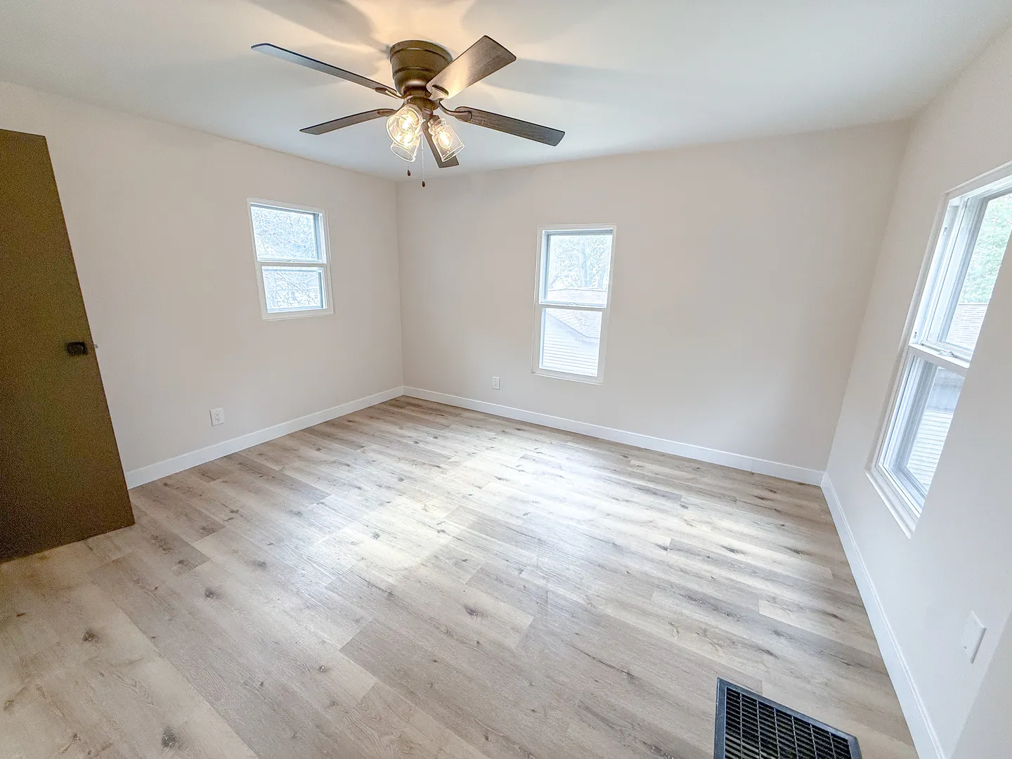 1506 10th Avenue IL
