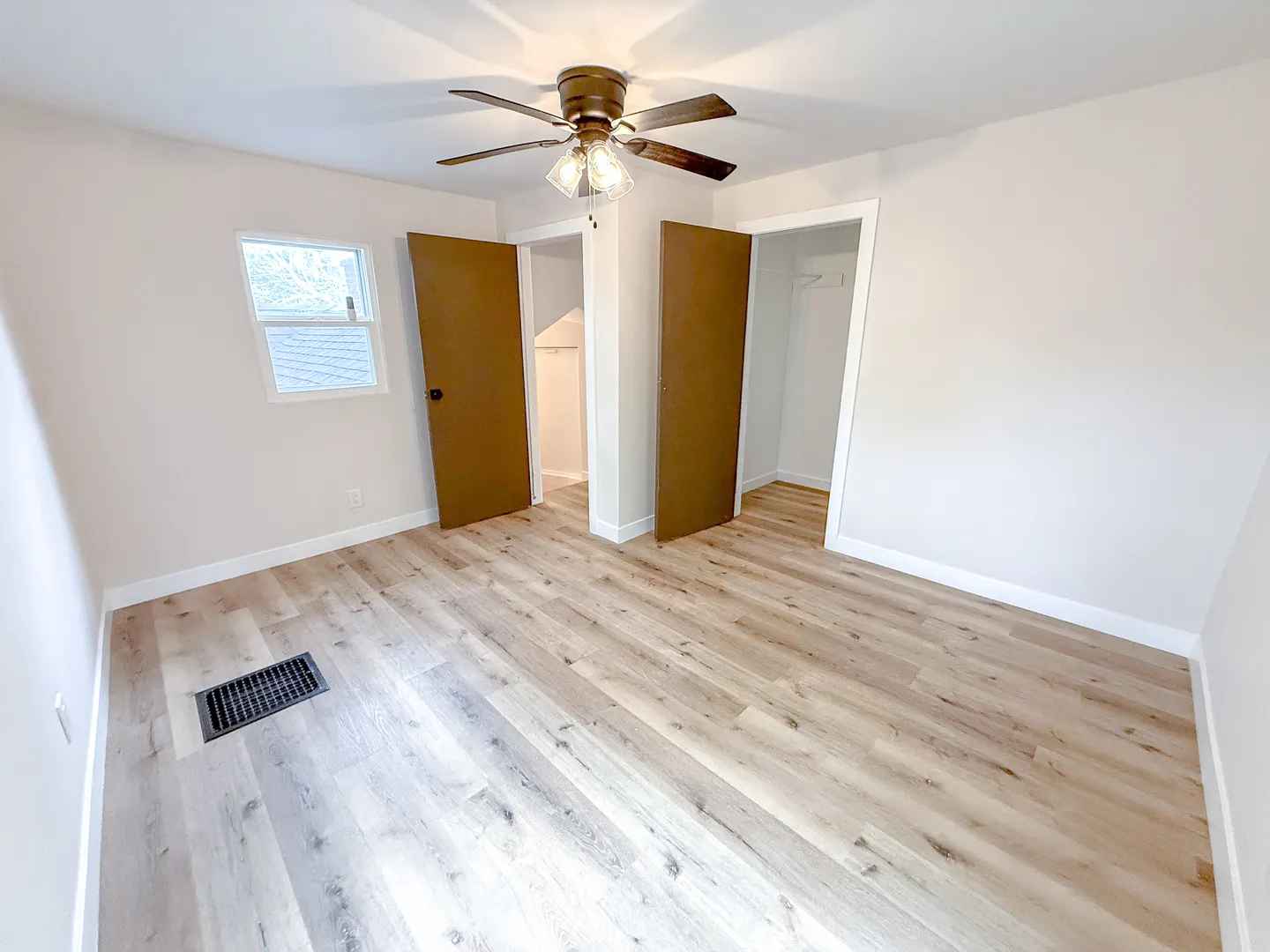 1506 10th Avenue IL