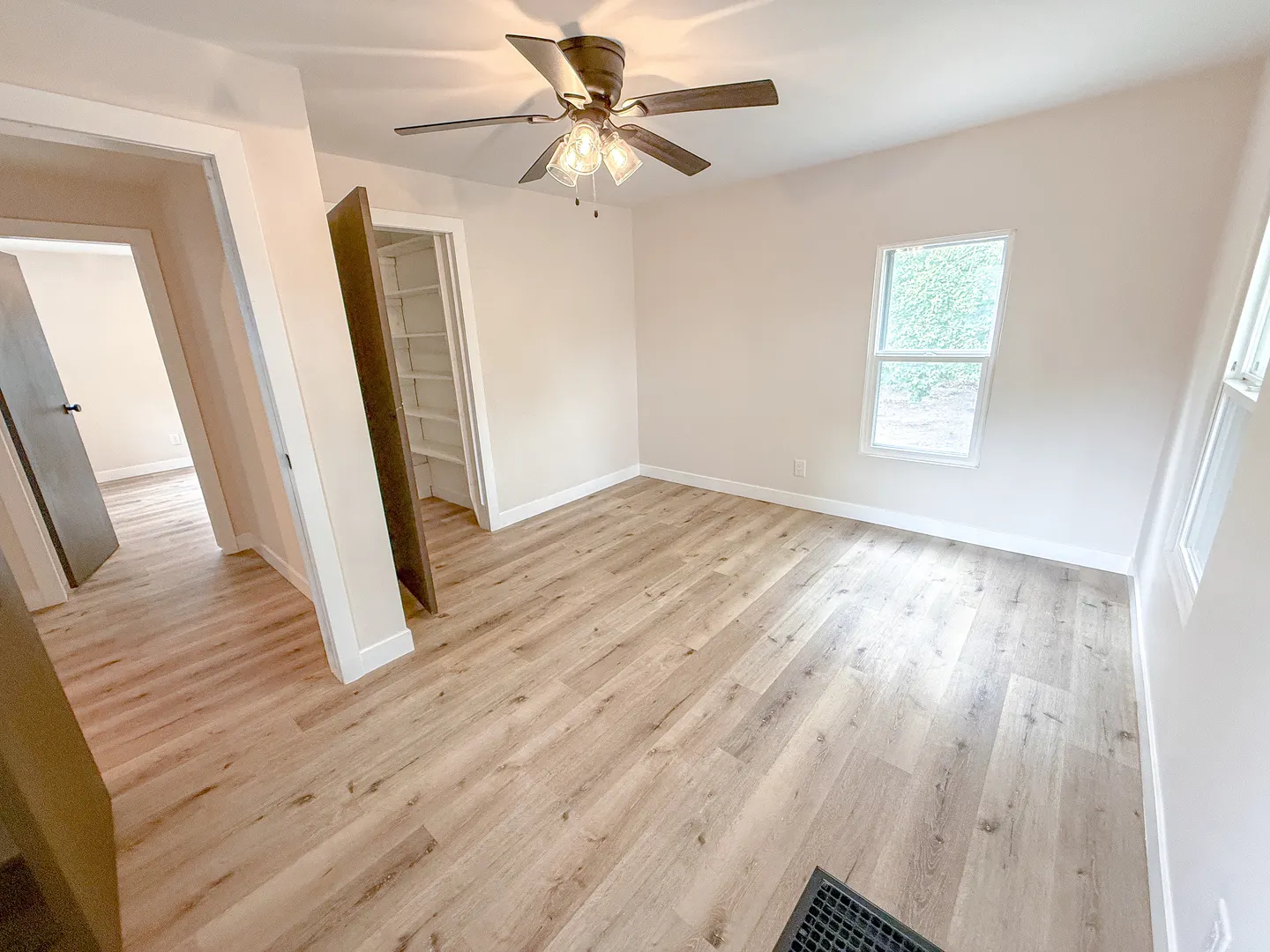 1506 10th Avenue IL
