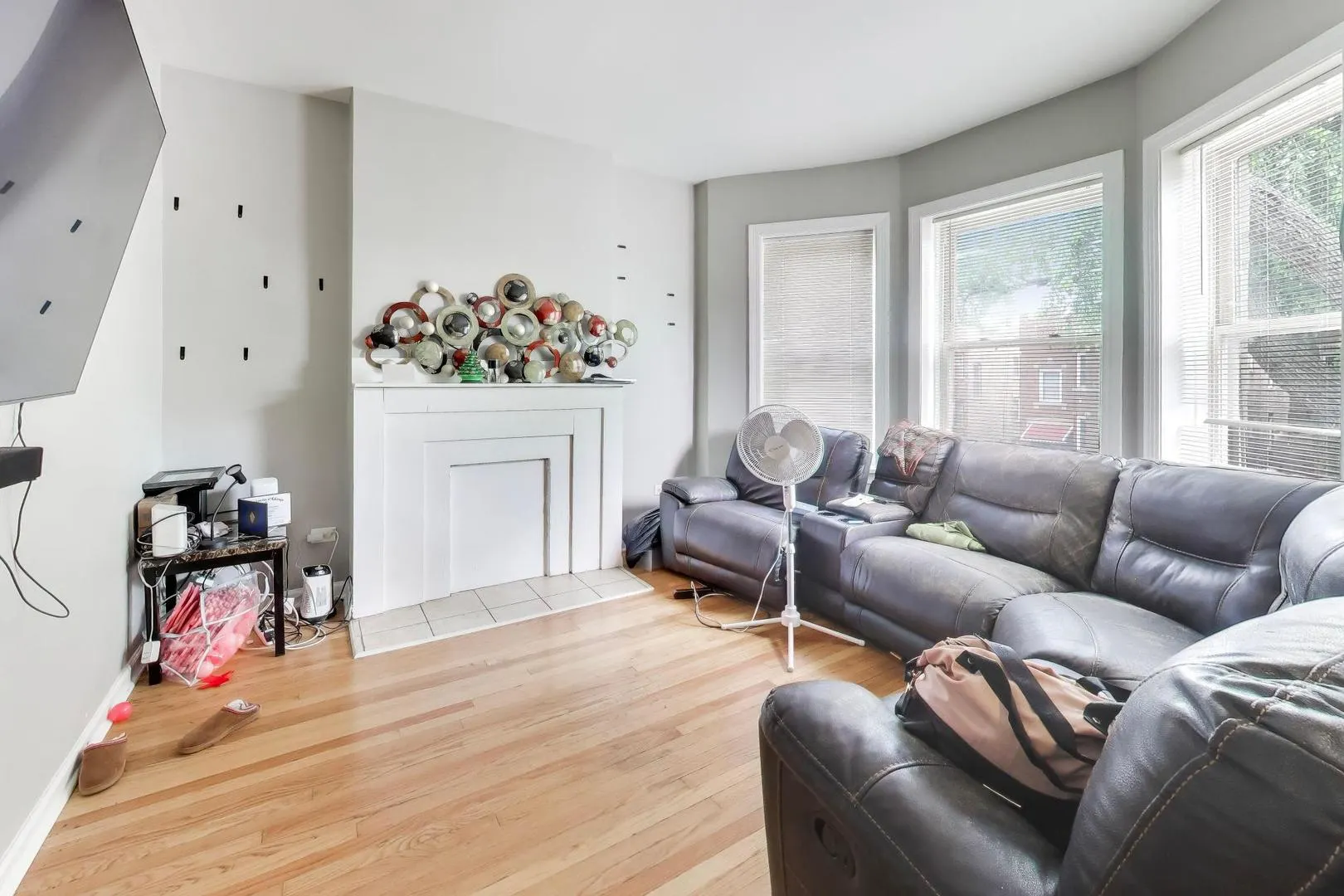 6524 S Eberhart Avenue IL