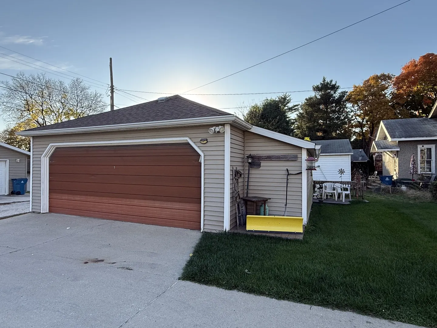 217 W Cleveland Street IL