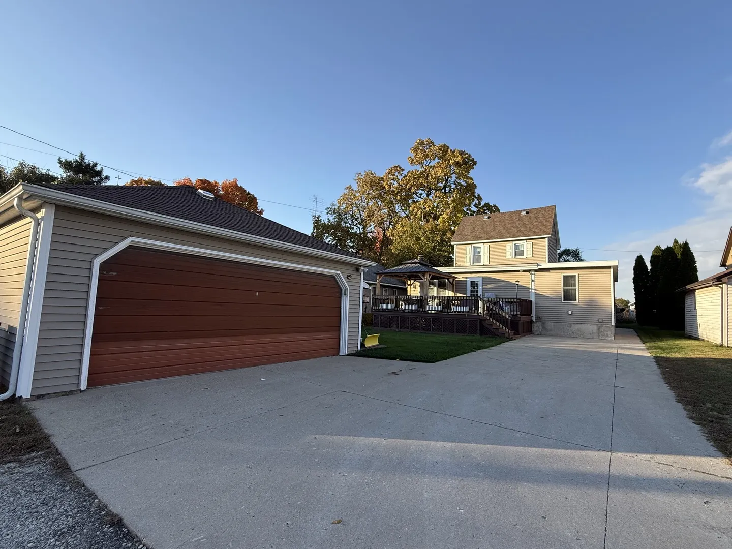 217 W Cleveland Street IL