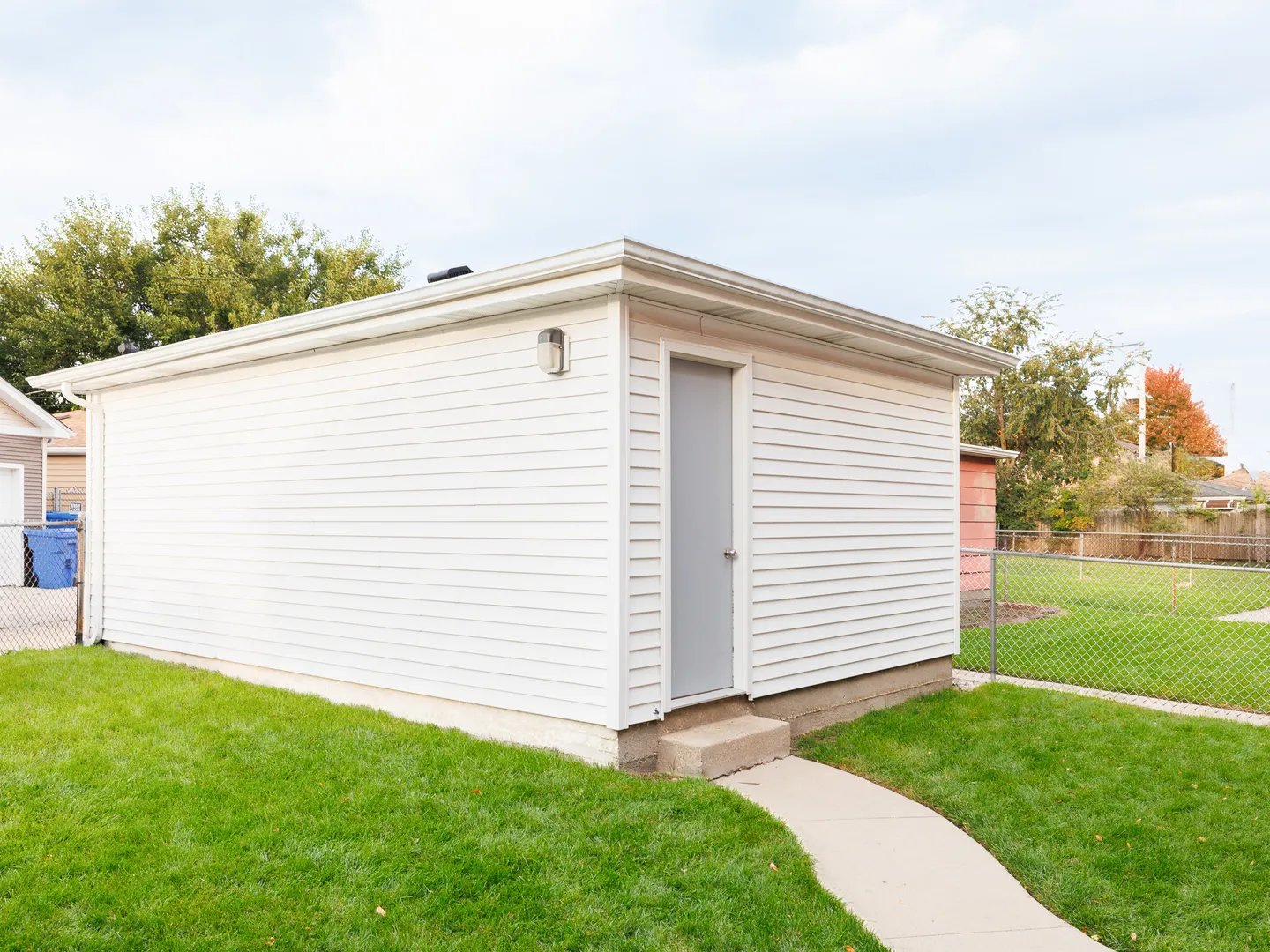 7828 W ADDISON Street IL