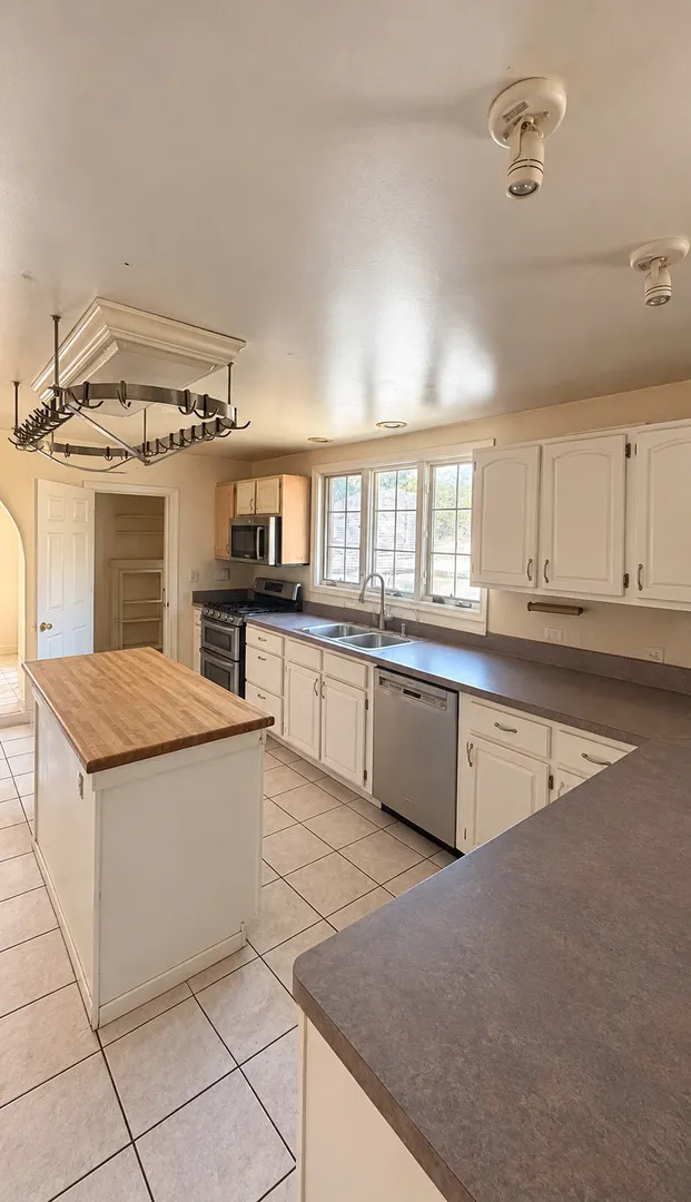 1925 Terrace Road IL