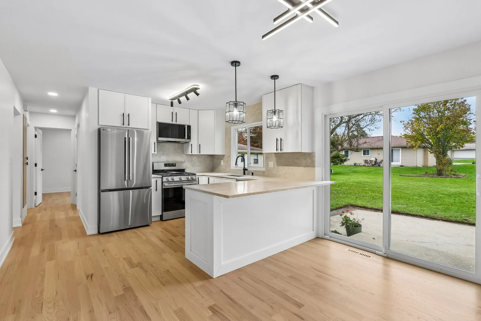 904 Melrose Court IL