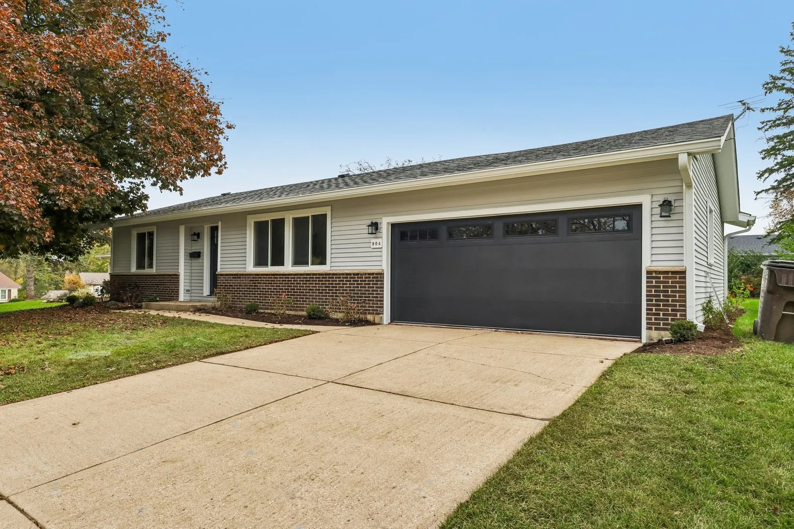 904 Melrose Court IL