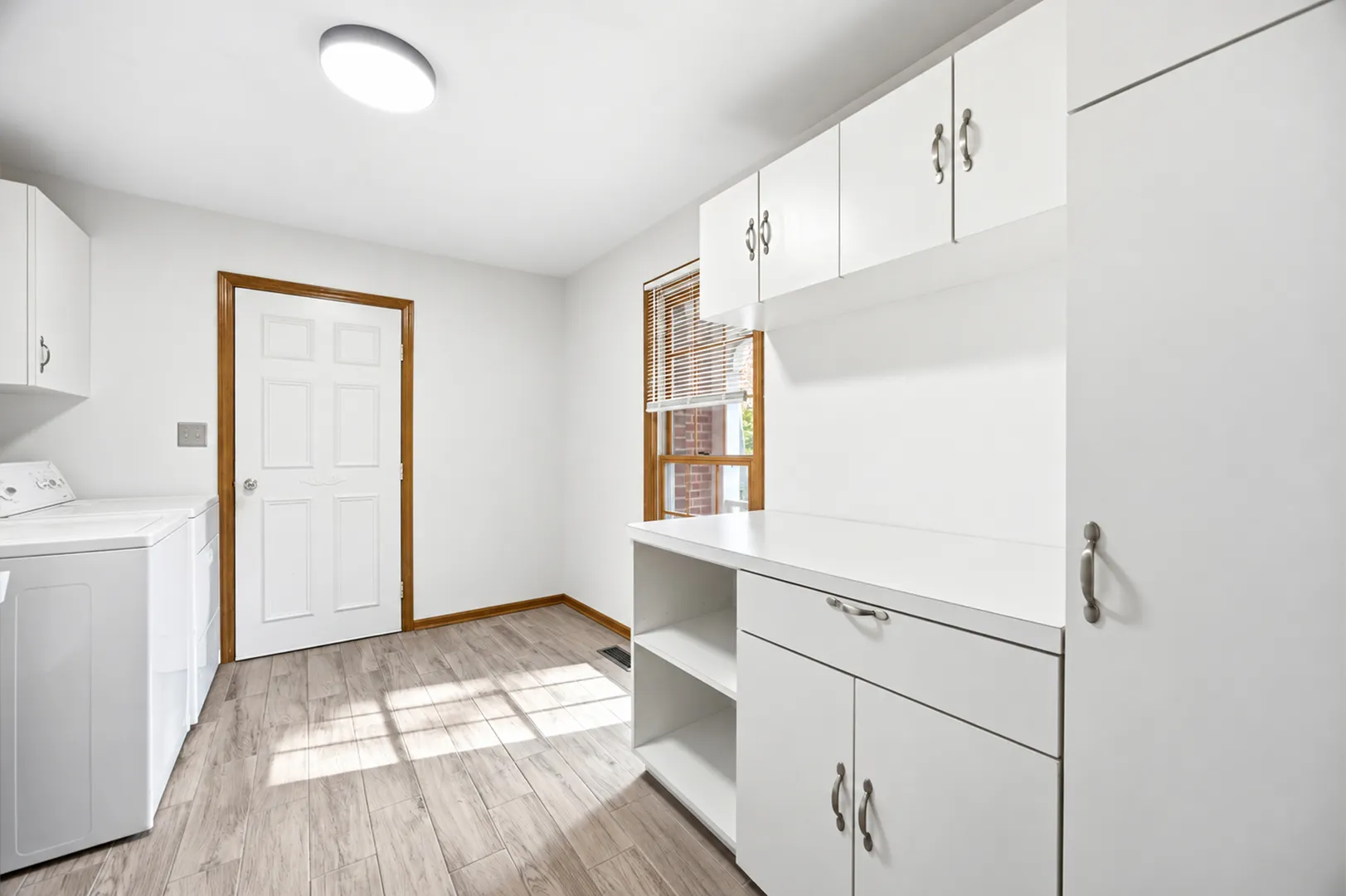 5808 Amherst Court IL