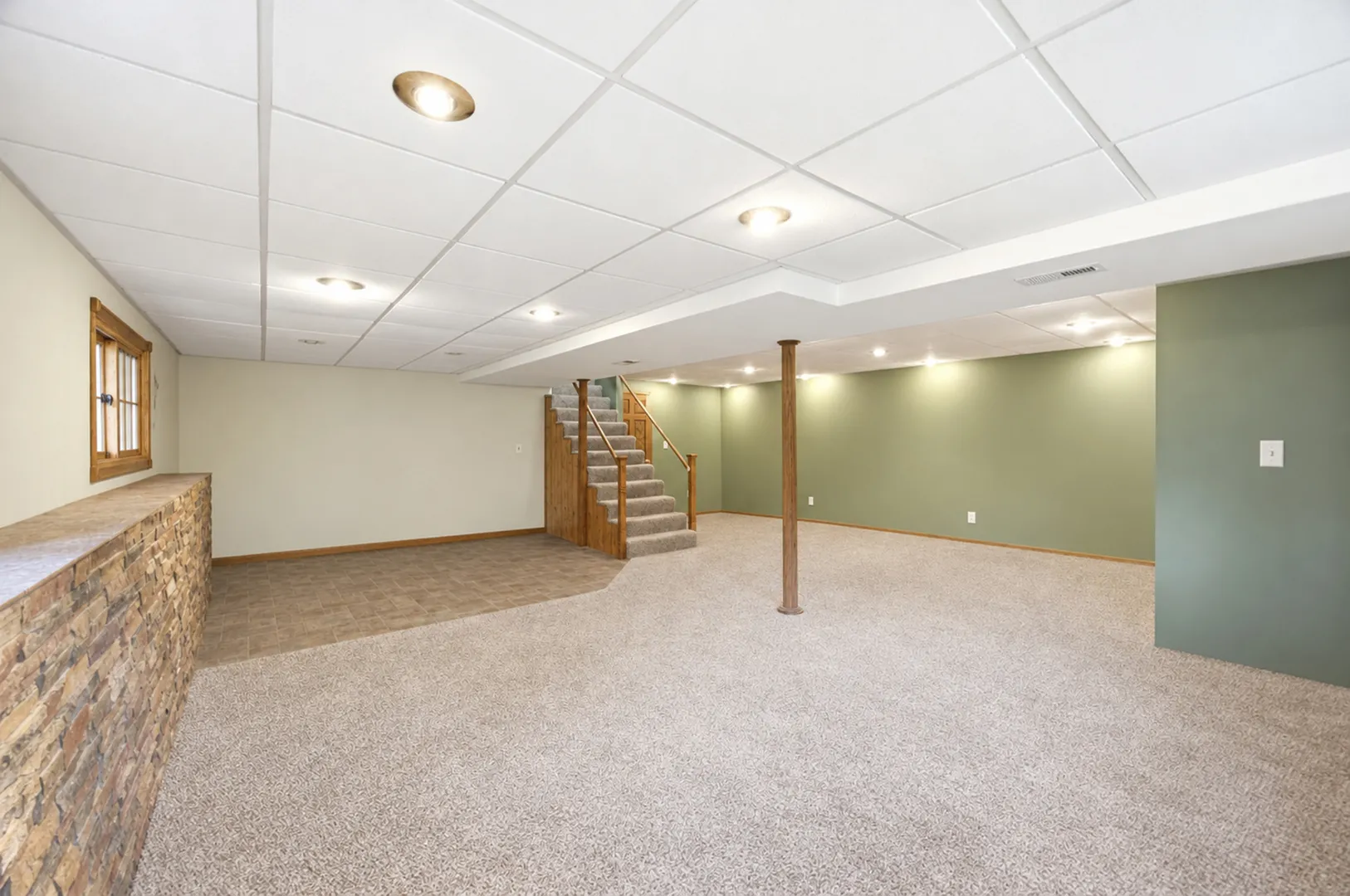 5808 Amherst Court IL