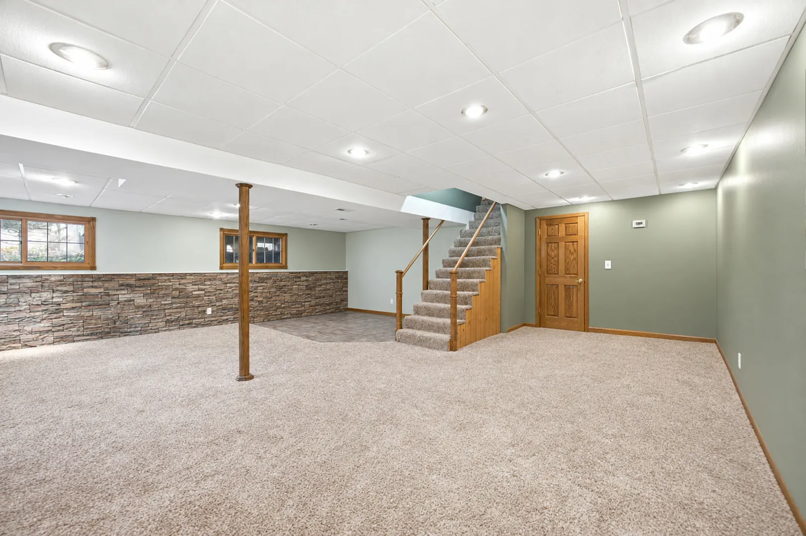 5808 Amherst Court IL