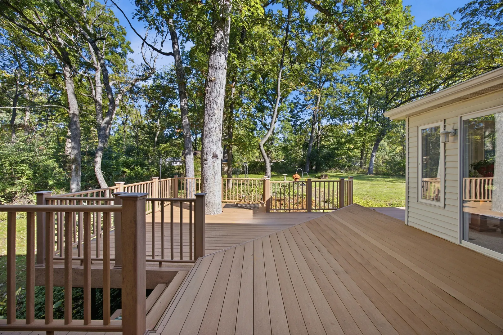 5808 Amherst Court IL