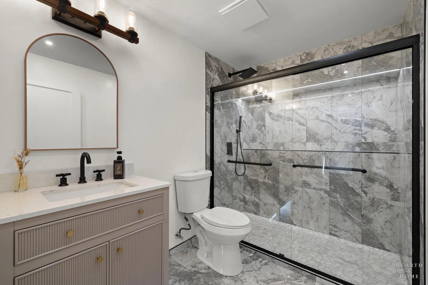 612 Wimbleton Trail IL